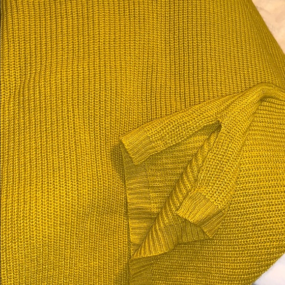 Capsule sweater - Picture 7 of 7